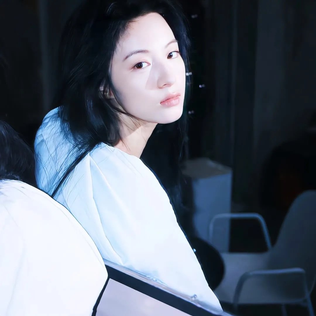 桃脸泪痕